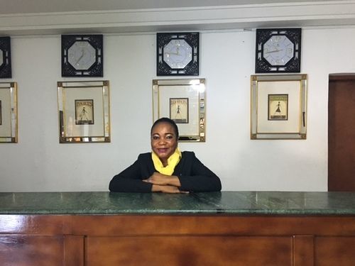 Embassy Suites Hotel Monrovia Exterior foto